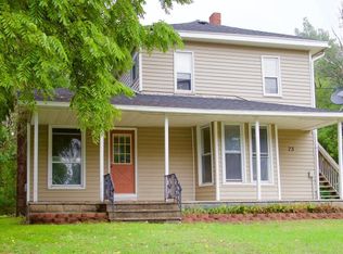 73 Grove St, Coopersville, MI 49404