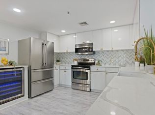 250 President St UNIT 602, Baltimore, MD 21202