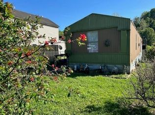 1622 Sycamore St, Kenova, WV 25530