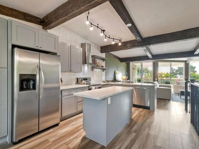 2335 Caringa Way, Carlsbad, CA, 92009