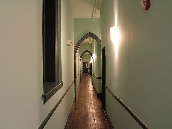 4th image of 214 E Grace St APT 302