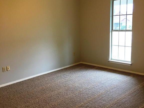 4th image of 4219 Highgate Dr