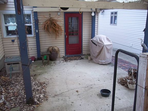 5th image of 225 Denison Beach Dr