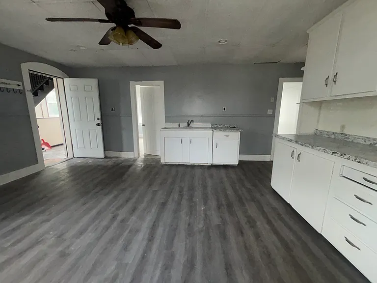 717 Mill St #2 — Photo 6