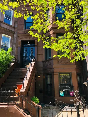 Rented by Douglas Elliman | media 33