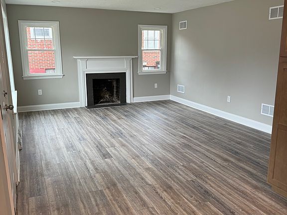 3rd image of 225 N Forrest St