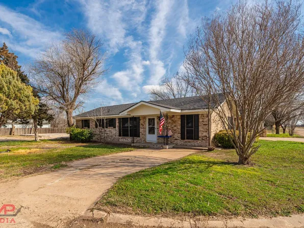 602 Sunset Dr, Stamford, TX 79553