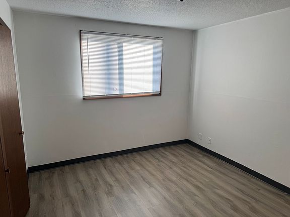 4th image of 3430 12th Ave SW #1