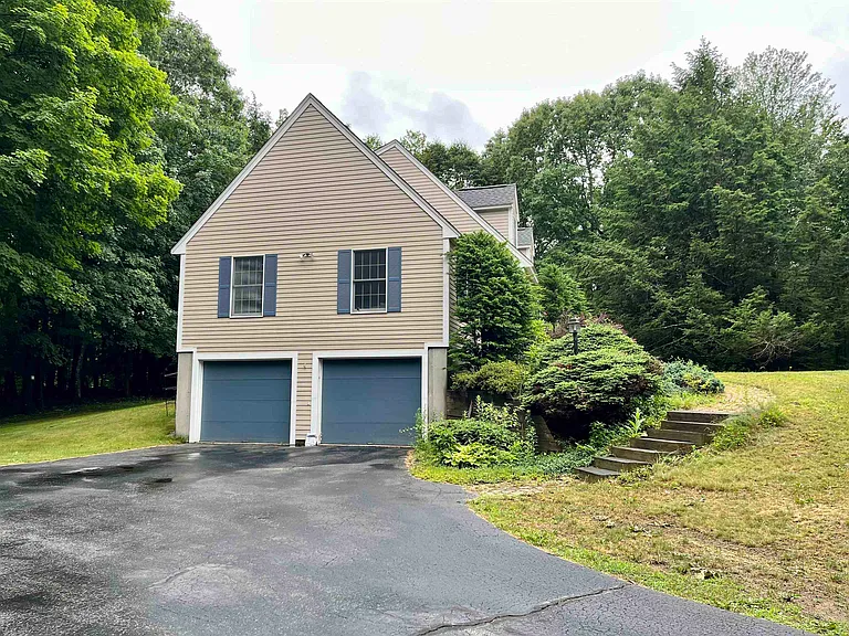 10 Forest Dr — Photo 19