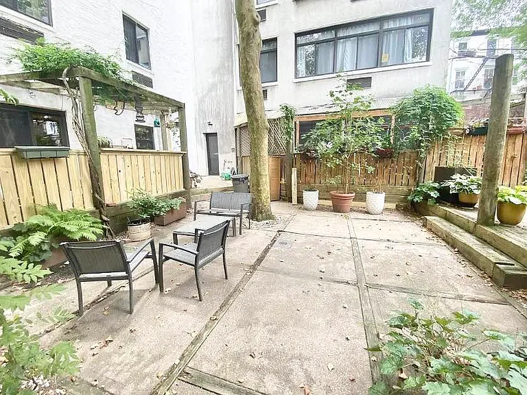 492 Henry St #5E — Photo 21