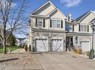10 Brookfield Dr, Jackson, NJ 08527