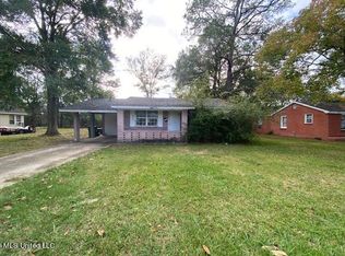 2026 Jackson Ave, Pascagoula, MS 39567