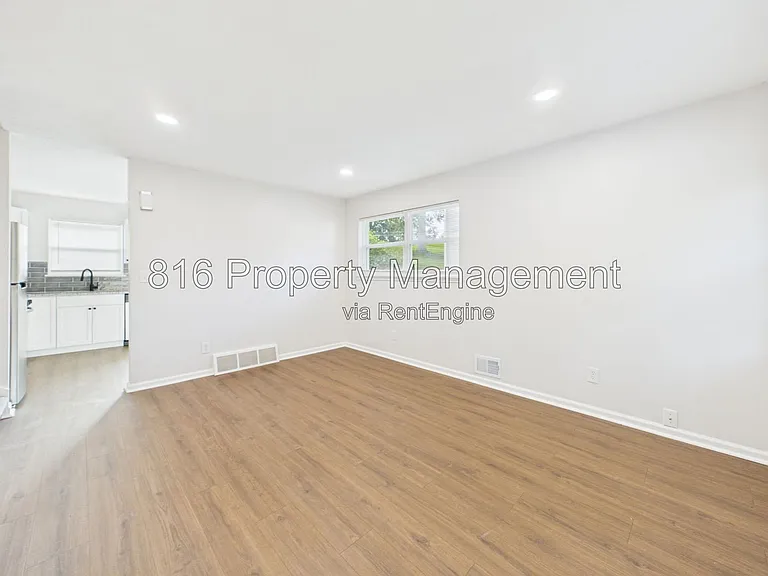 7030 Ewing Ave #7028 — Photo 3