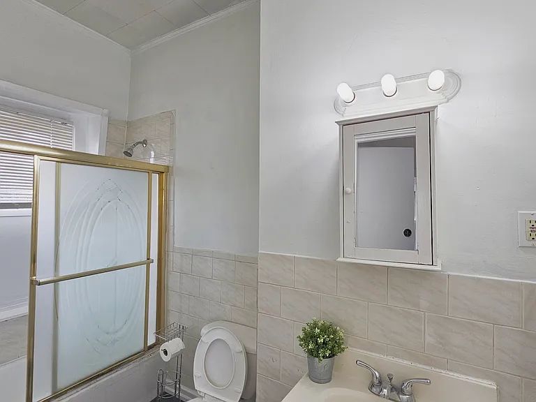 23 Benedict St #3 — Photo 8