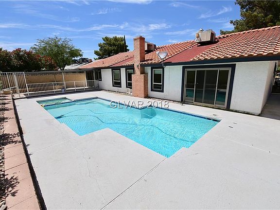 4th image of 2035 Hallwood Dr