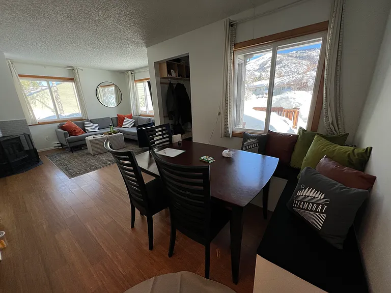 18 Cedar Ct — Photo 3