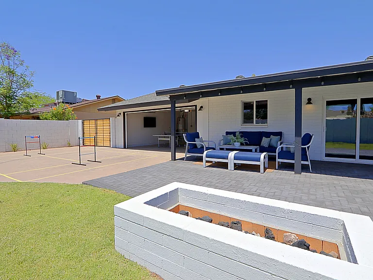 8301 E Meadowbrook Ave — Photo 42