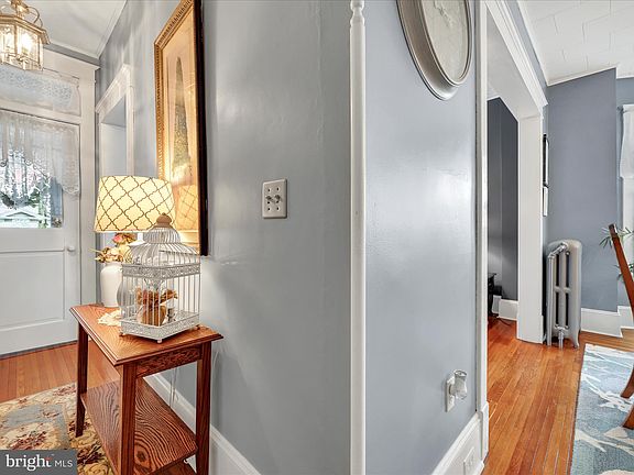 2nd image of 2039 W Market St