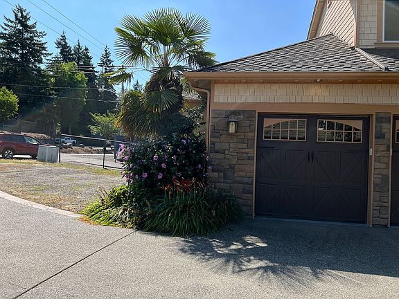 5th image of 4849 N Island Dr E