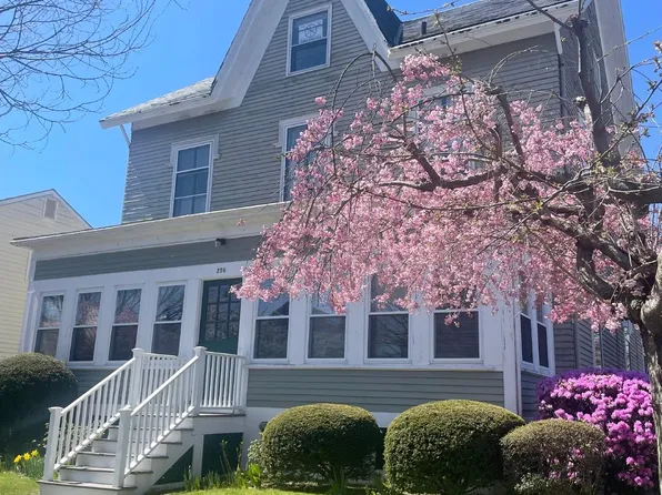 226 Broadway Unit 1, Newport, RI 02840