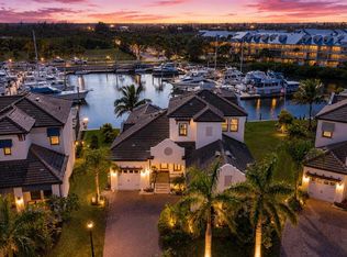 3036 Christophers Watch Ln, Ruskin, FL 33570