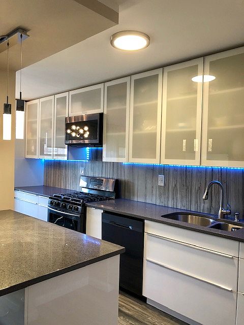 1st image of 2925 W 5th St APT 20E