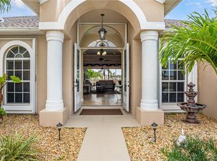 414 NW 11th Ter, Cape Coral, FL 33993