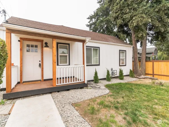 802 97th Street S, Tacoma, WA 98444