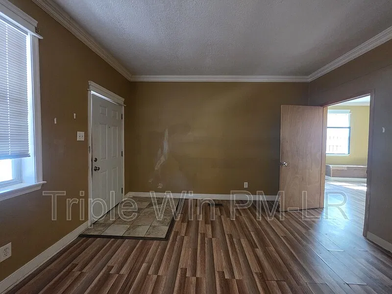 1 bed, 1.0 bath, $795 — Photo 4
