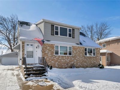 5 Wells Ave, Cheektowaga, NY, 14227
