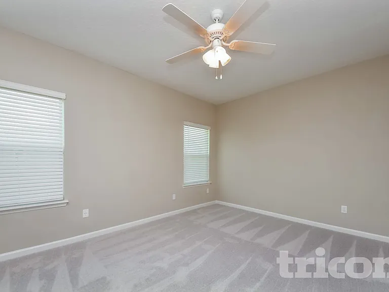 10252 Powell Creek Ct — Photo 6