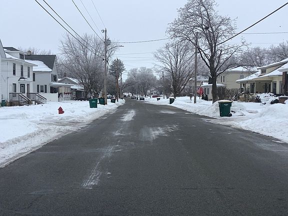 4th image of 504 Blaine St