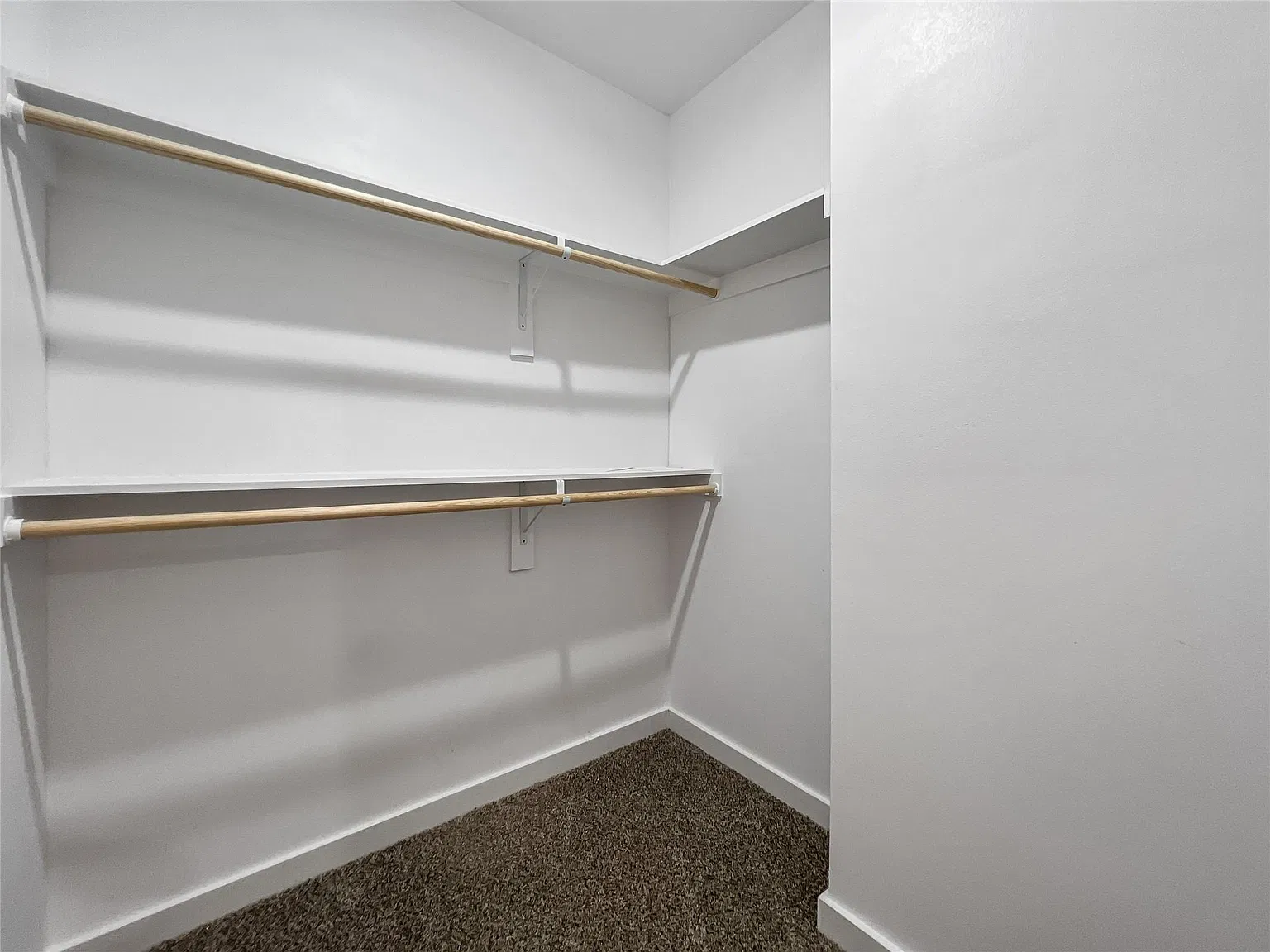 3 bed, 1506 sqft, $2,200 — Photo 2
