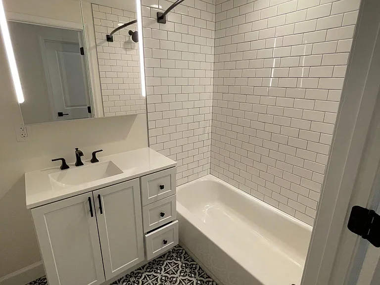 75 Florida Ave NW #1 — Photo 16