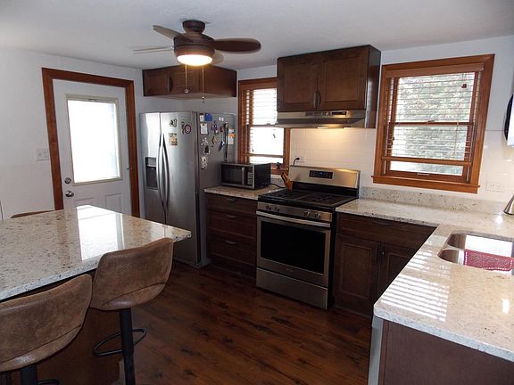 4th image of 1024 Franklin Ave