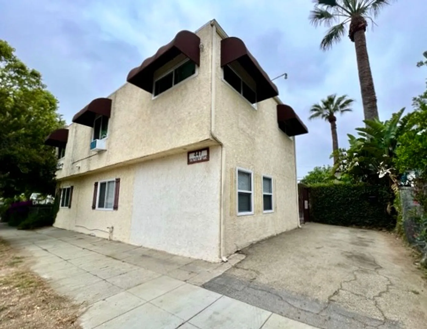 447 W Monterey Ave — Photo 1