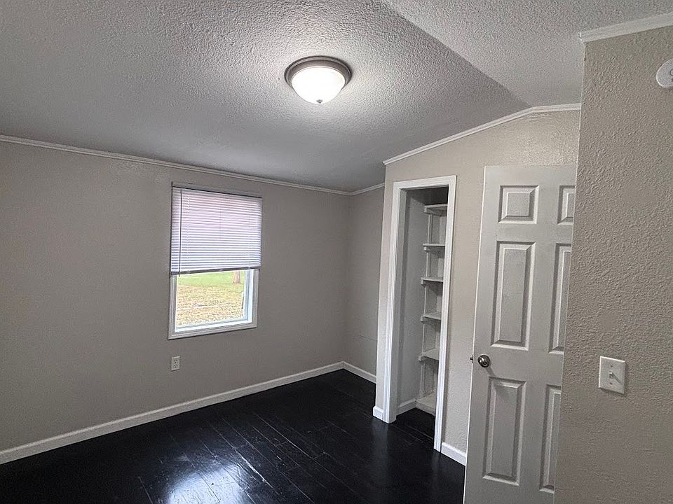 1st image of 1900 Harper Dr #18