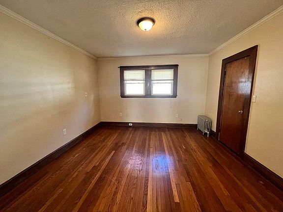 5th image of 621 Adams St #2