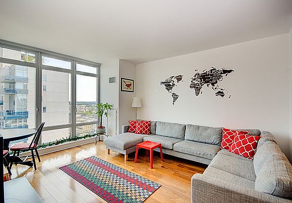 3rd image of 2 Northside Piers APT 28Y