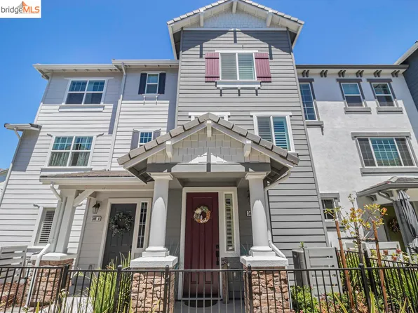 348 Pear Tree Ter Unit B, Napa, CA 94558