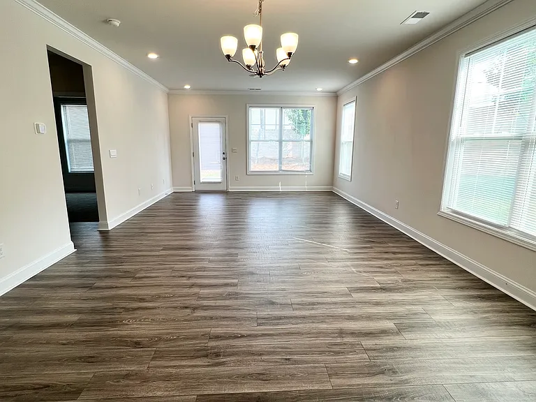 1604 Pendula Ln — Photo 9