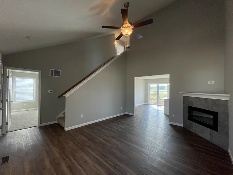 Megan Court Homes — Photo 4