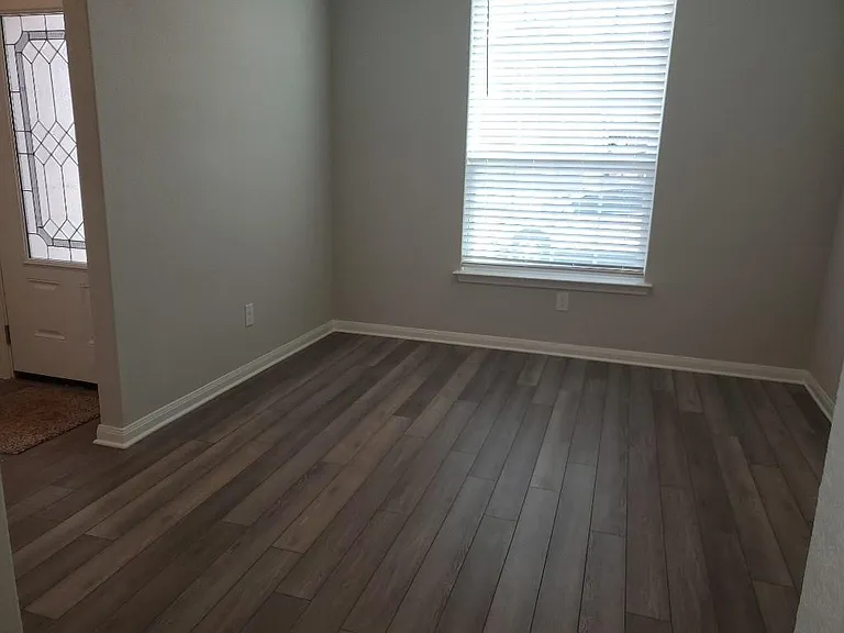 136 Constitution St — Photo 3