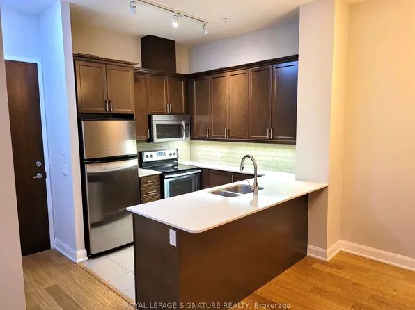 2480 Prince Michael Dr, Oakville, ON