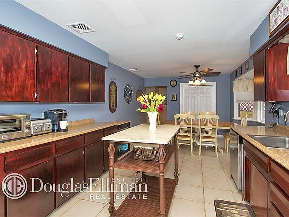 5th image of 5 Millard Ave