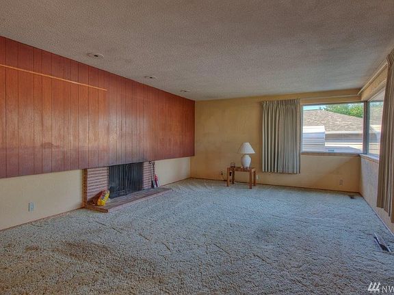 2nd image of 4123 Palisades Pl W