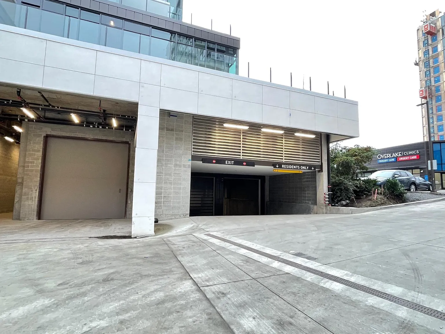 1 bed, 723 sqft, $3,200 — Photo 2