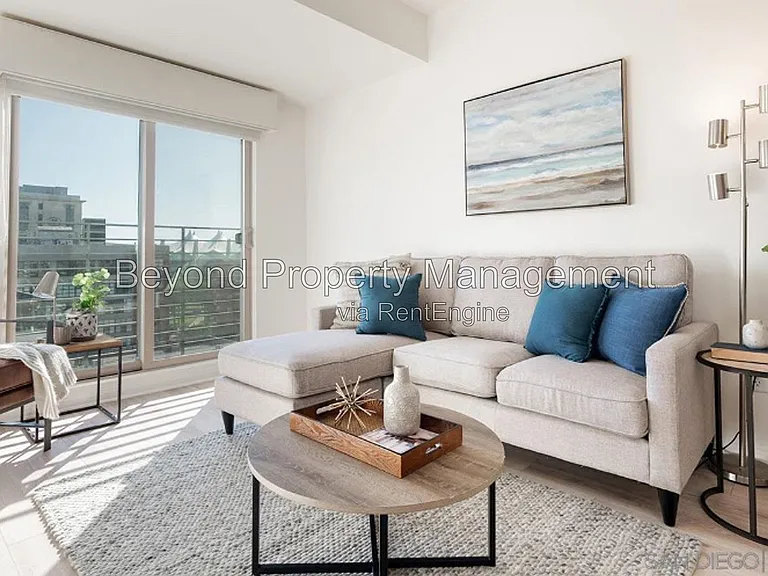 450 J St #7171 — Photo 8