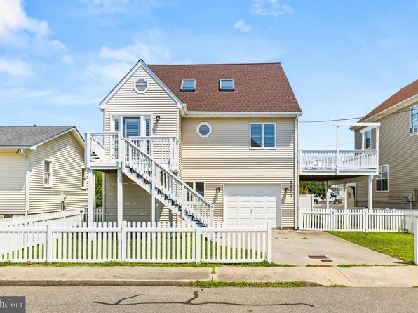 8802 W Biscayne Dr, Ocean City, MD 21842
