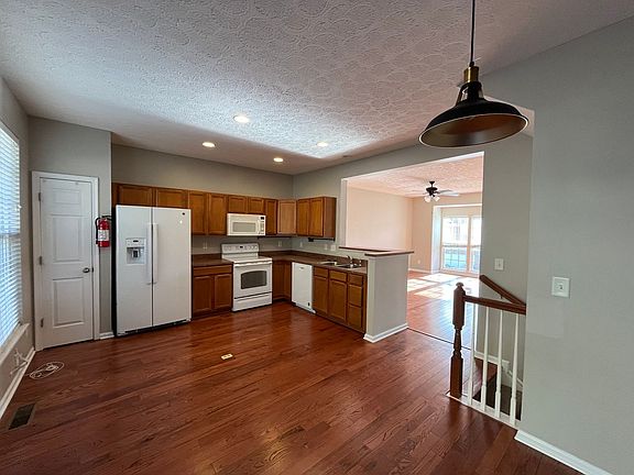 3rd image of 7277 Charlotte Pike Unit 251